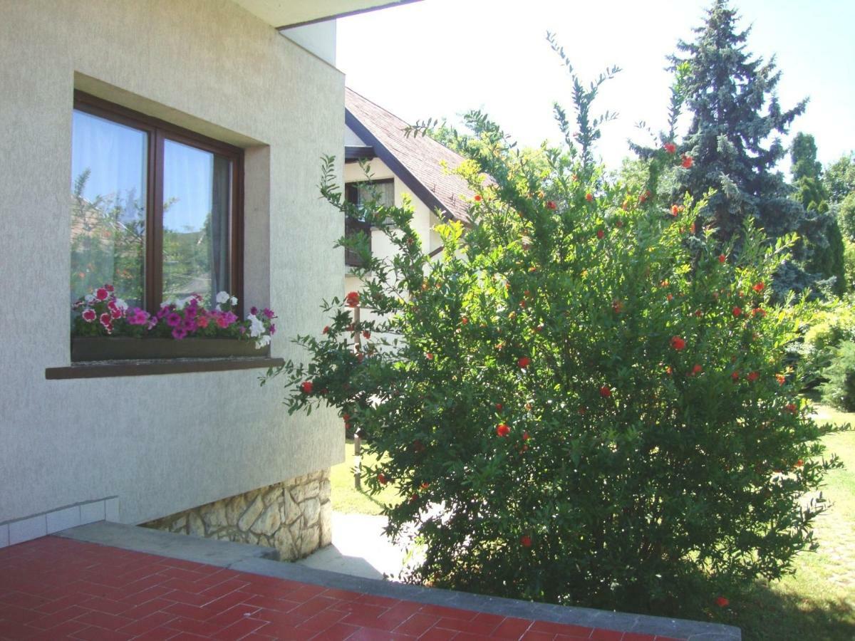 Apartmán Gyongyvirag Vendeghaz Balatonboglár Exteriér fotografie